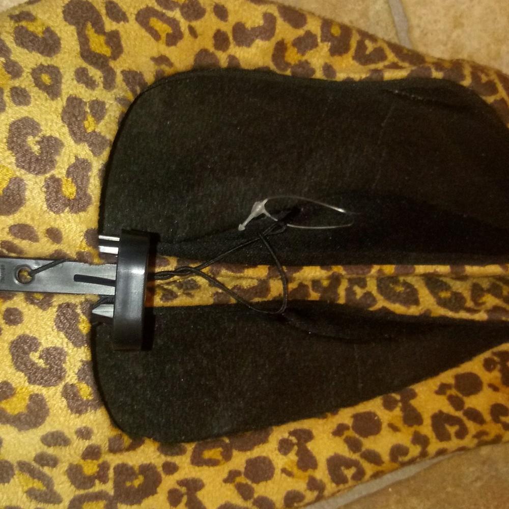 🌟Women's Cheetah Print Flat Slip On Shoes * NEW* - Picture 3 of 3
